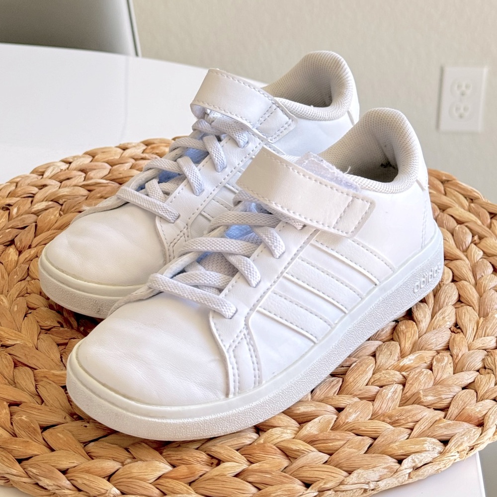 Adidas sneakers for boys 11,5 size